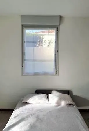 T2 Pool & Terrasse - Parking - Metro - Wifi *