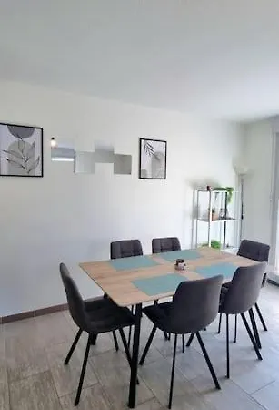 T2 Pool & Terrasse - Parking - Metro - Wifi