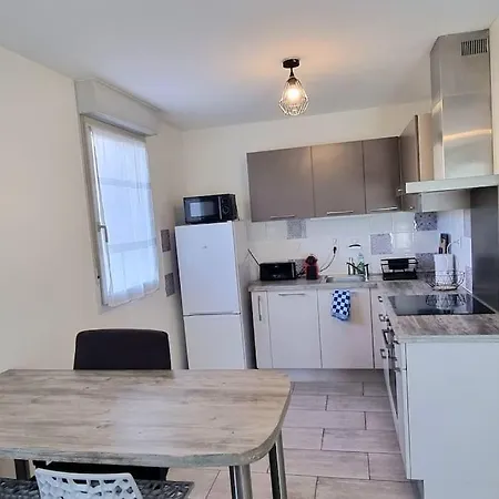 Apartman T2 Pool & Terrasse - Parking - Metro - Wifi