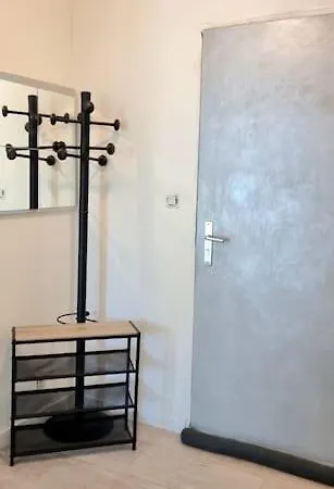 T2 Pool & Terrasse - Parking - Metro - Wifi *