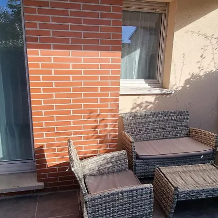 T2 Pool & Terrasse - Parking - Metro - Wifi