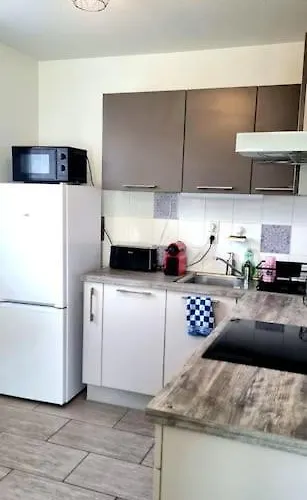 T2 Pool & Terrasse - Parking - Metro - Wifi Διαμέρισμα *