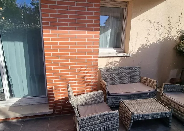 T2 Pool & Terrasse - Parking - Metro - Wifi